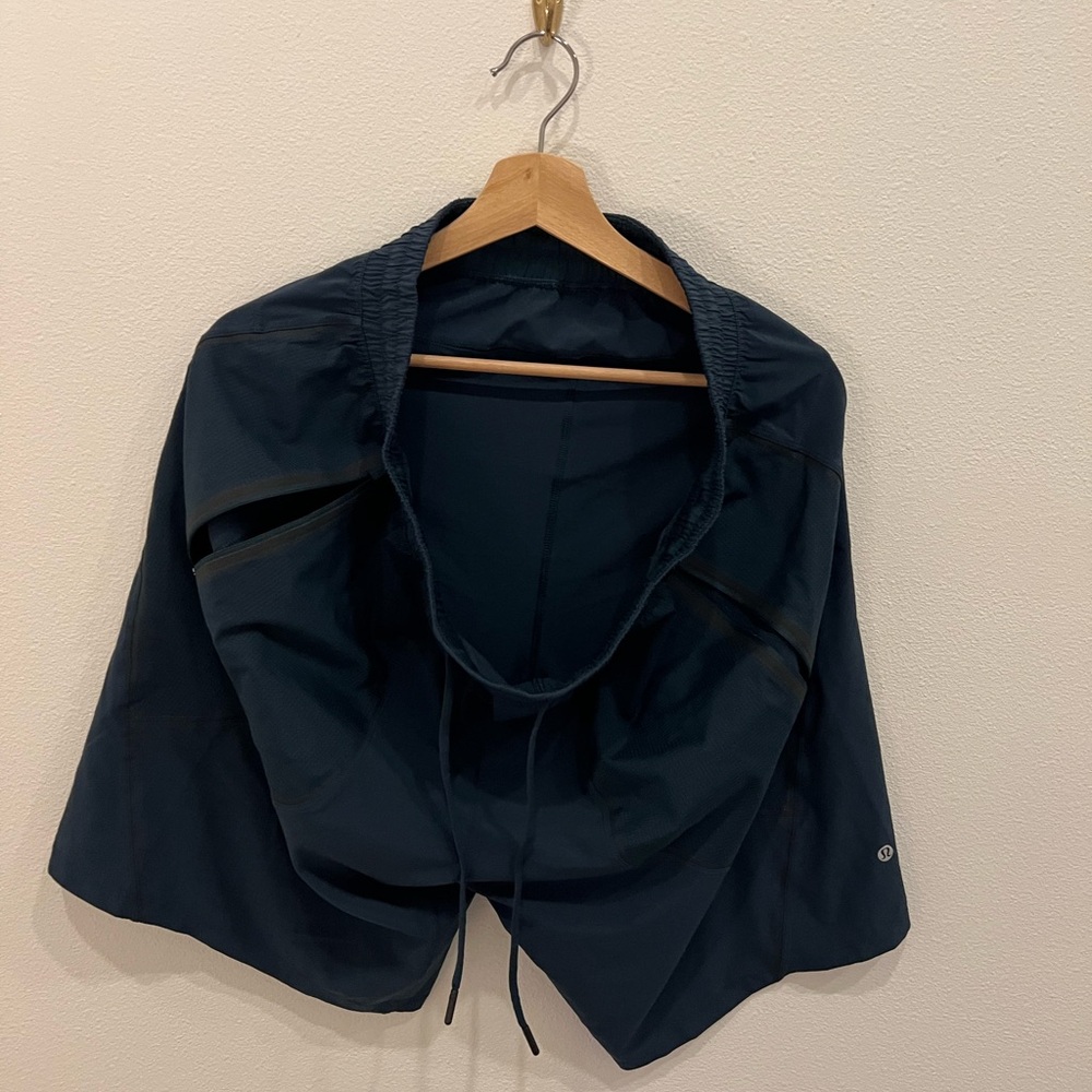 Lululemon XL shorts